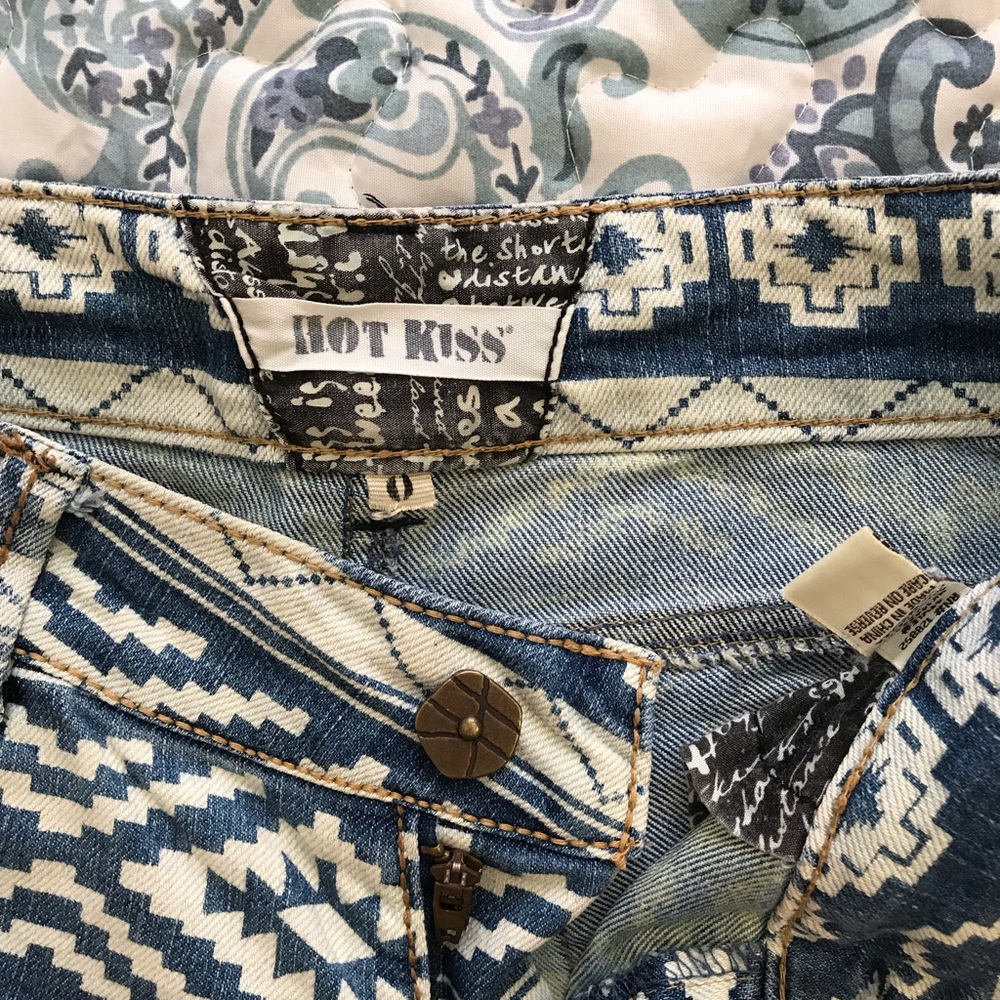 Aztec Pattern Jeans - Picture 2 of 3